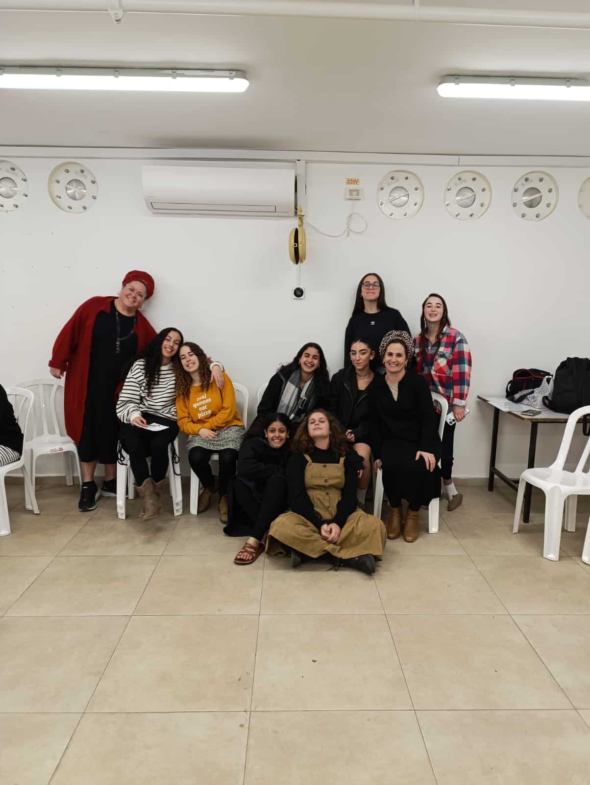 מנהיגות חברתית באולפנת צביה כוכב יעקב